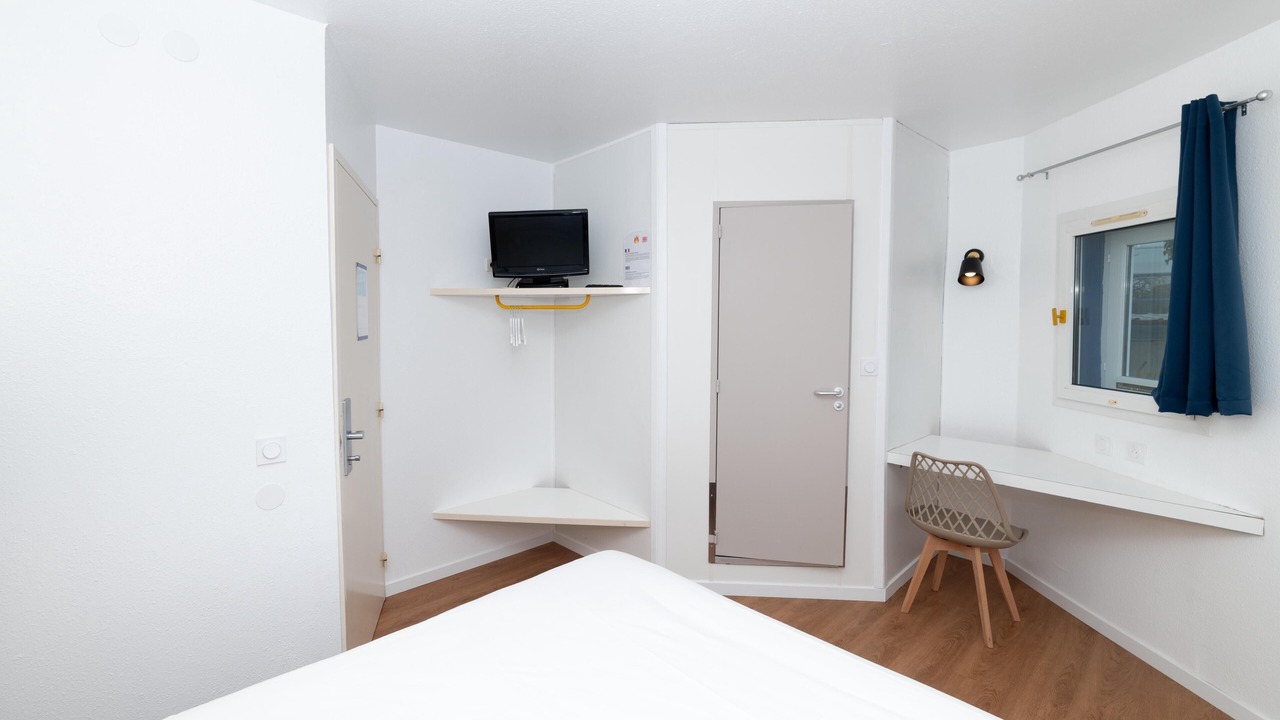 Photo of Bedroom in Chaintre