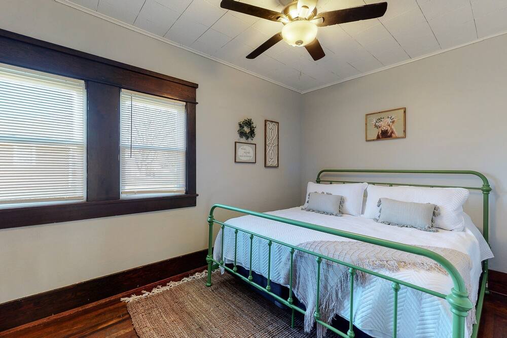 Photo of Bedroom in Hartville