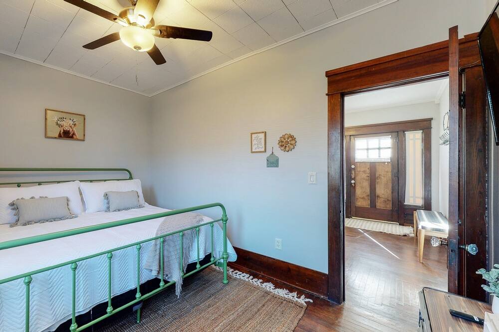 Photo of Bedroom in Hartville