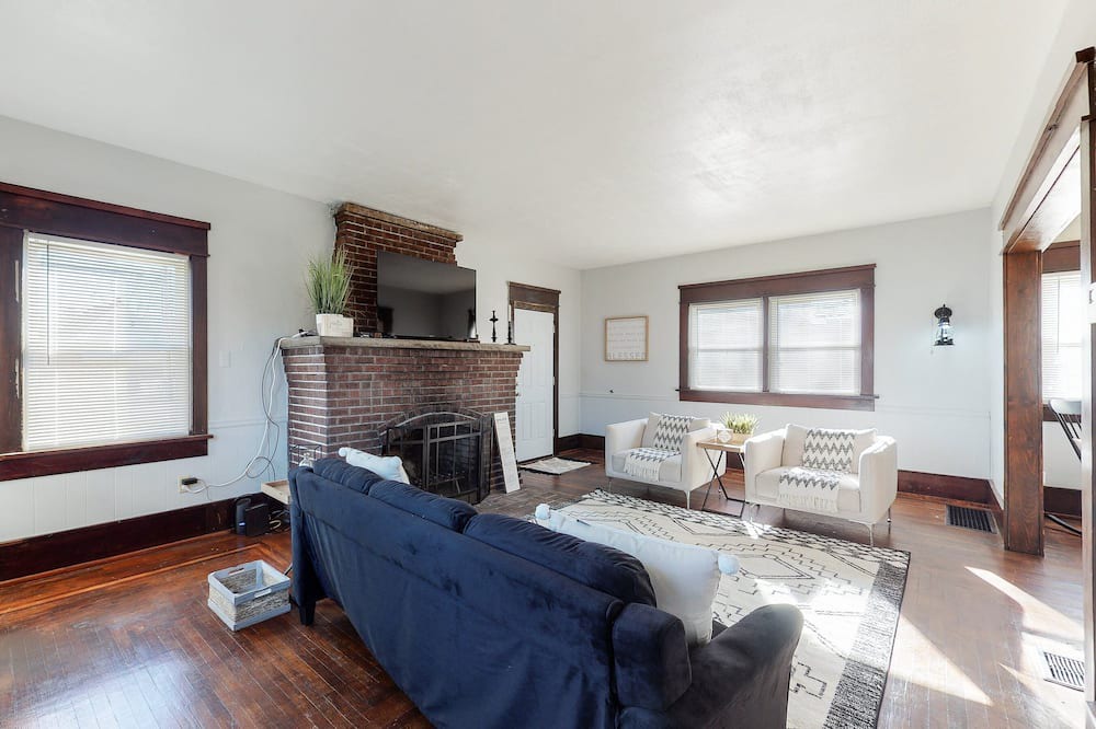 Photo of Livingroom in Hartville