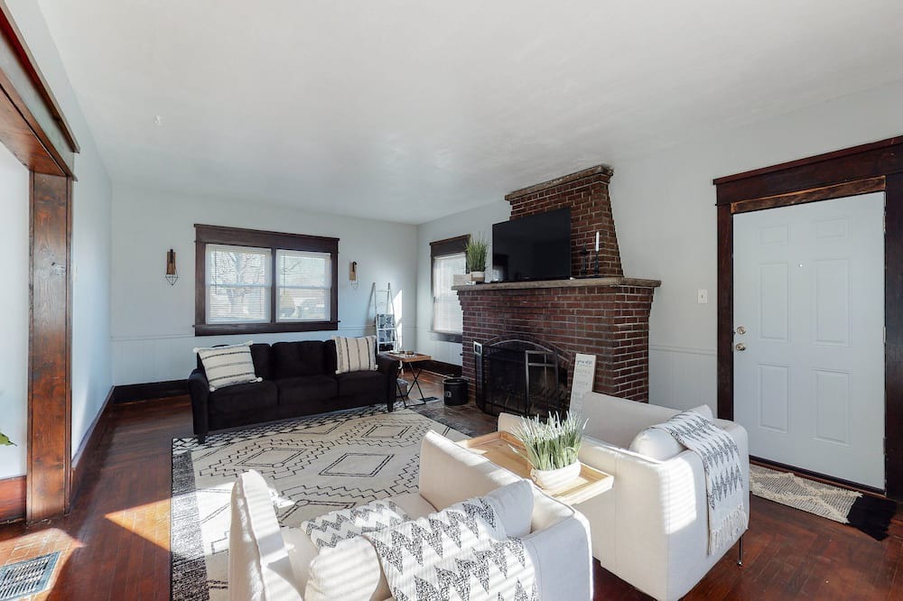 Photo of Livingroom in Hartville
