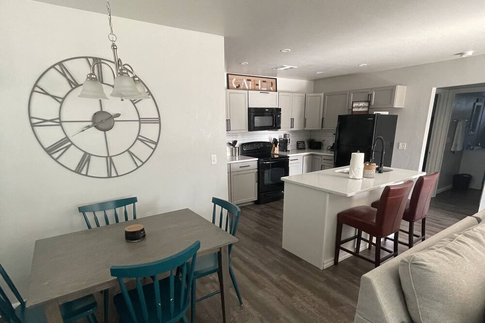 Photo of Livingroom in Central Oklahoma City