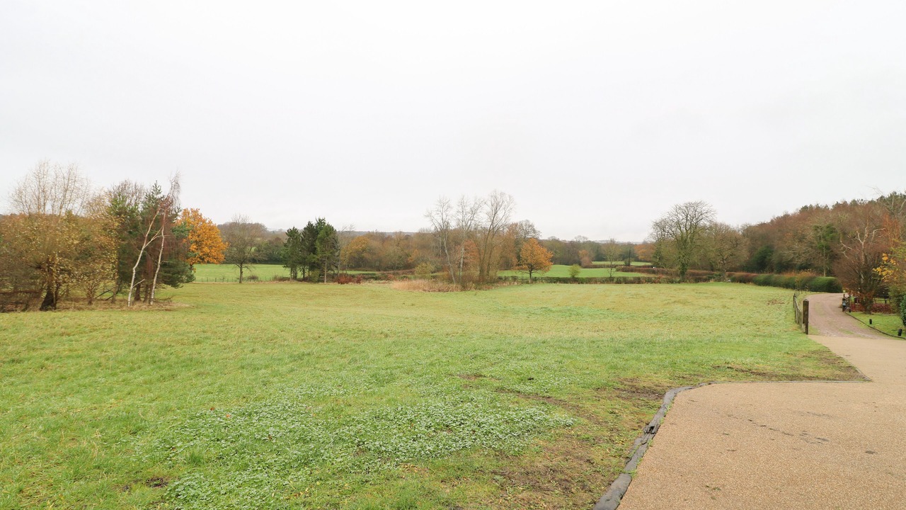 Photo of Others in Holymoorside