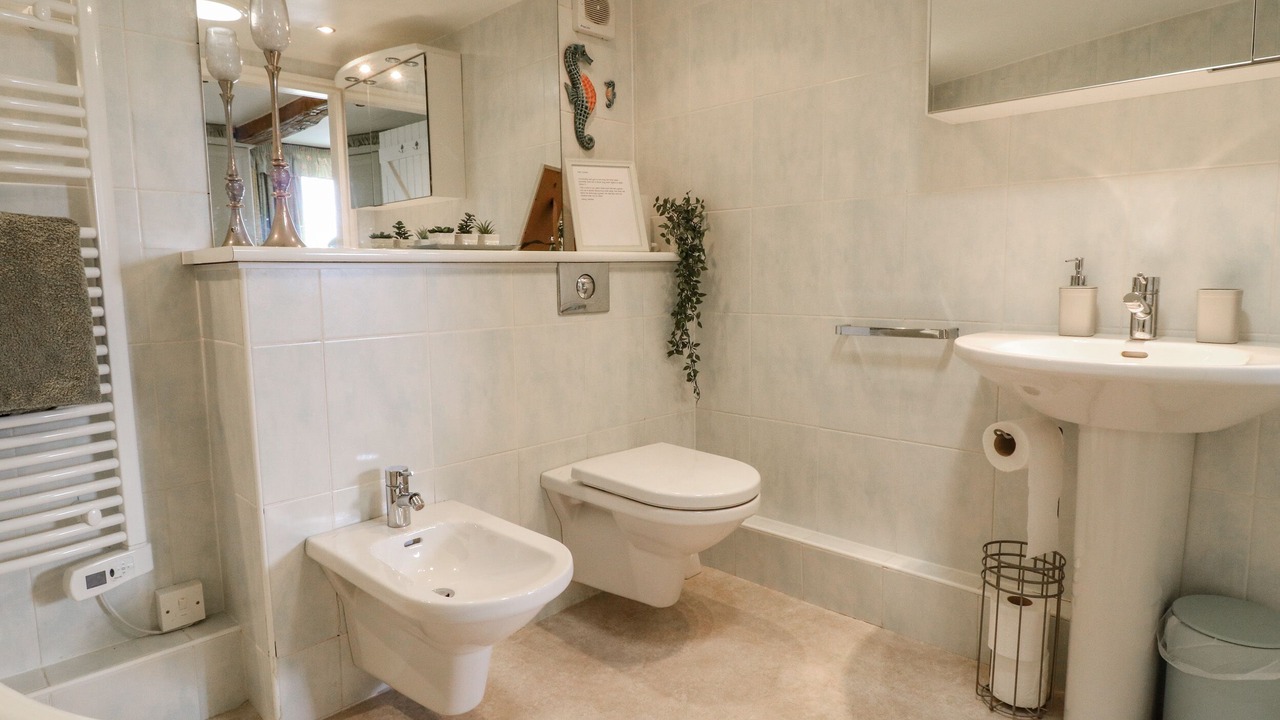 Photo of Others in Holymoorside