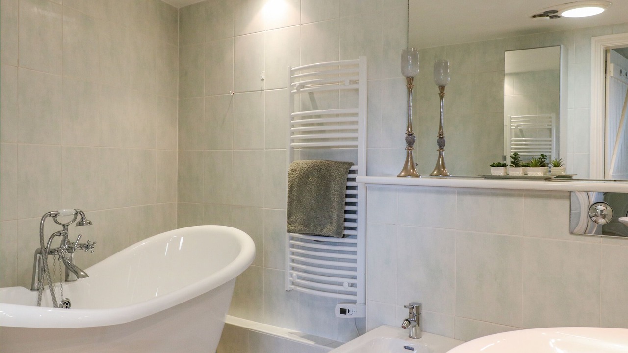 Photo of Others in Holymoorside