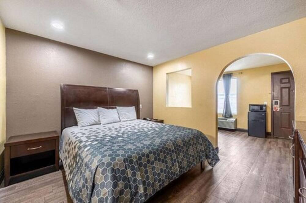 Photo of Bedroom in Drayton