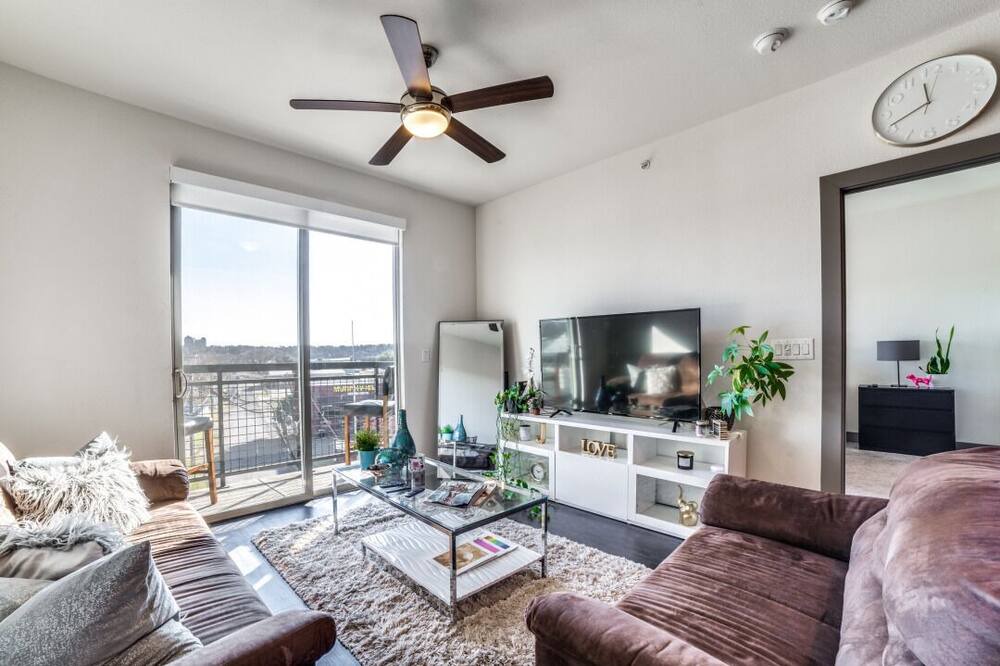 Photo of Livingroom in West Dallas