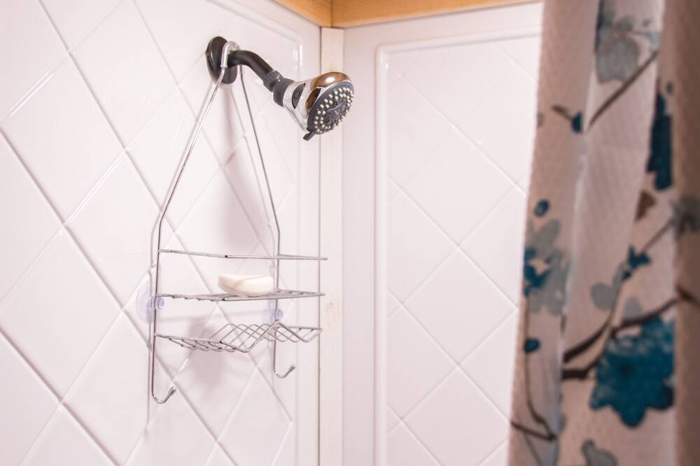 Photo of Bathroom in Peach County