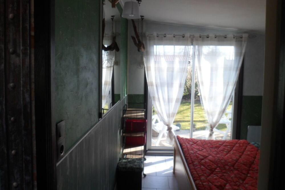 Photo of Bedroom in Ecuras