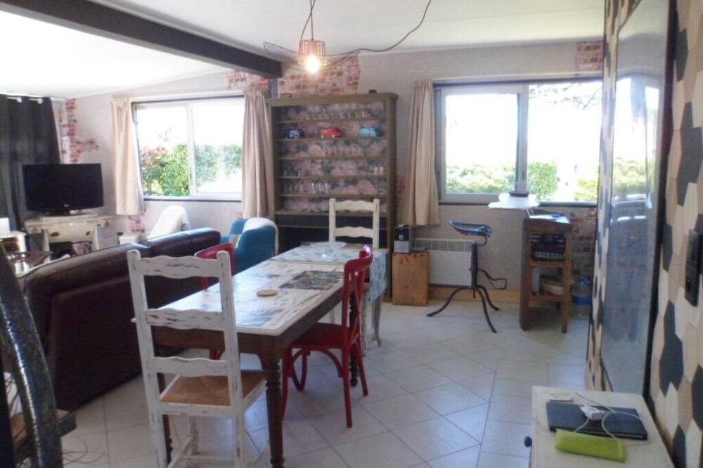 Photo of Livingroom in Ecuras
