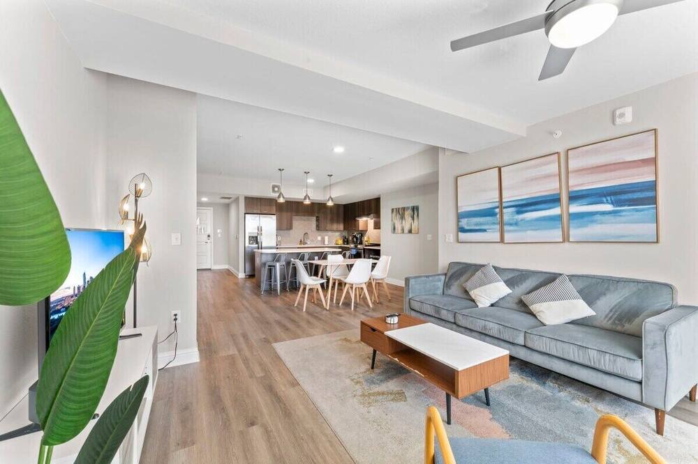 Photo of Livingroom in Pleasant Valley