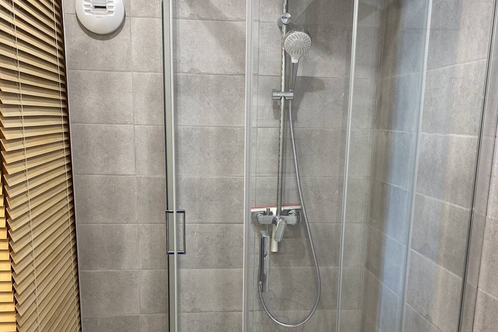 Photo of Bathroom in Pringy