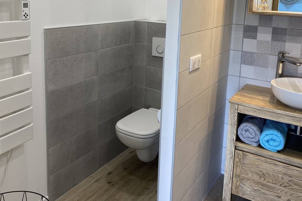 Photo of Bathroom in Pringy