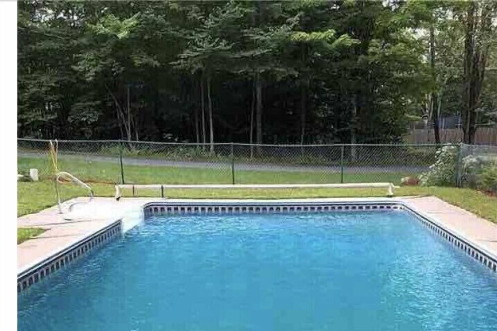 Photo of Outdoor in Rowland