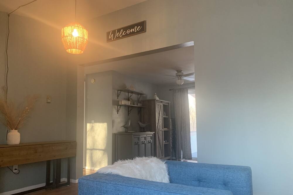 Photo of Others in Rowland