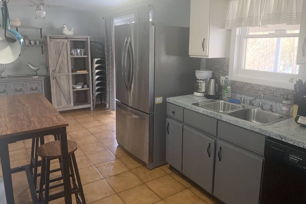 Photo of Kitchen in Rowland