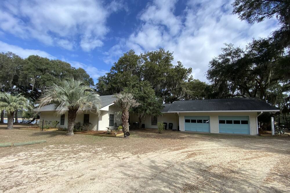 Photo of Others in Edisto Island