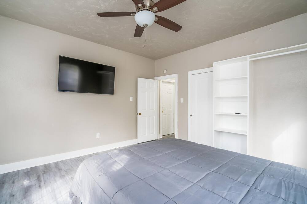 Photo of Bedroom in Beacon Hill