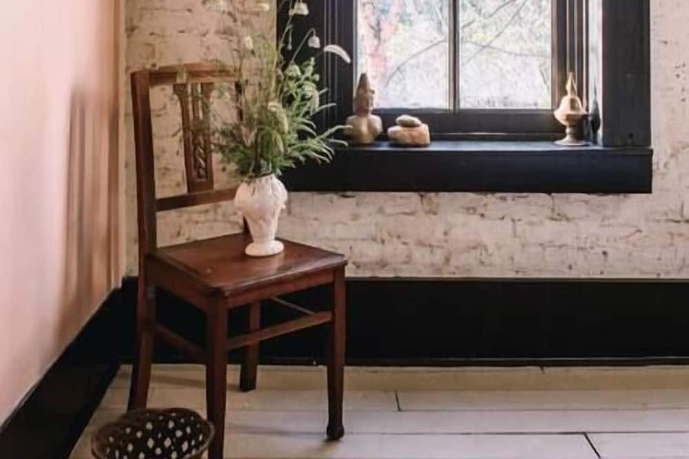Photo of Livingroom in Chester