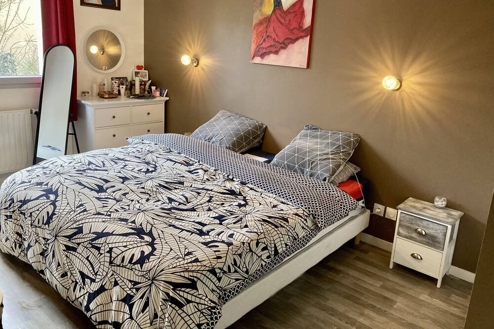Photo of Bedroom in Bourg Pelousiere