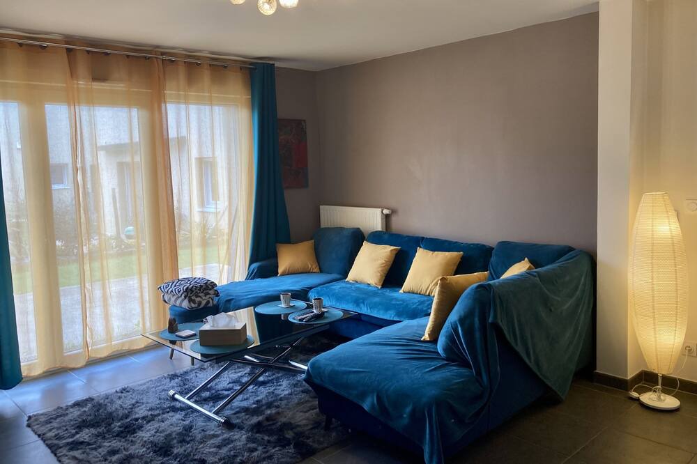 Photo of Livingroom in Bourg Pelousiere
