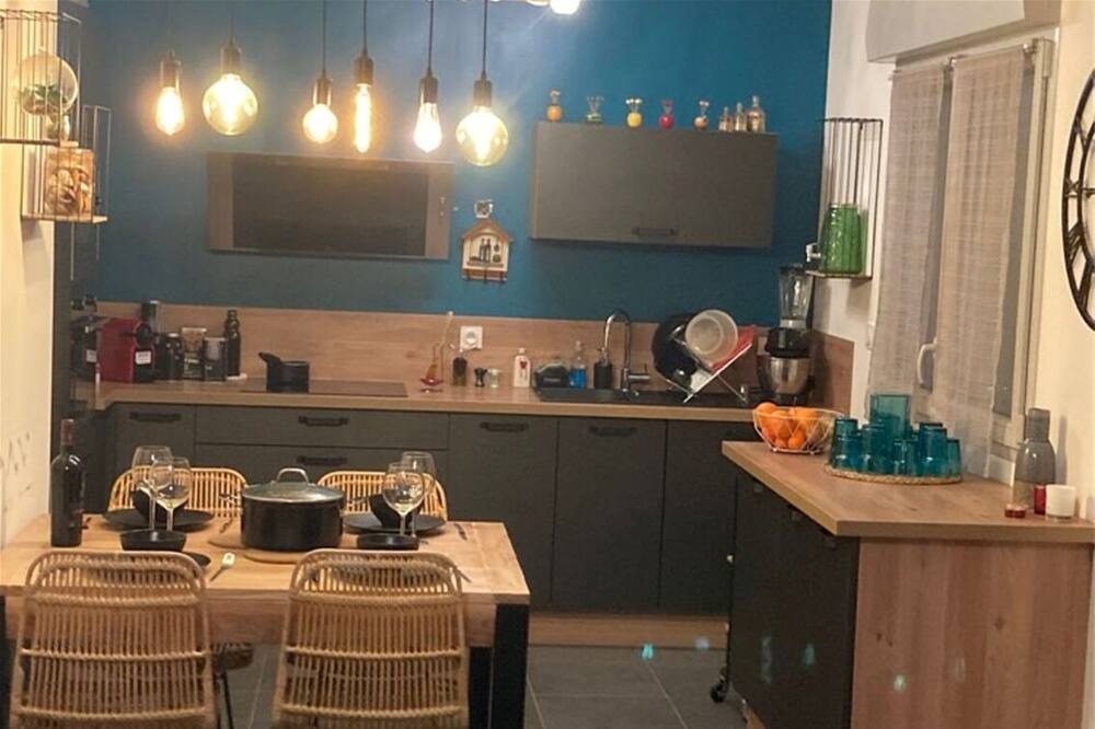 Photo of Kitchen in Bourg Pelousiere