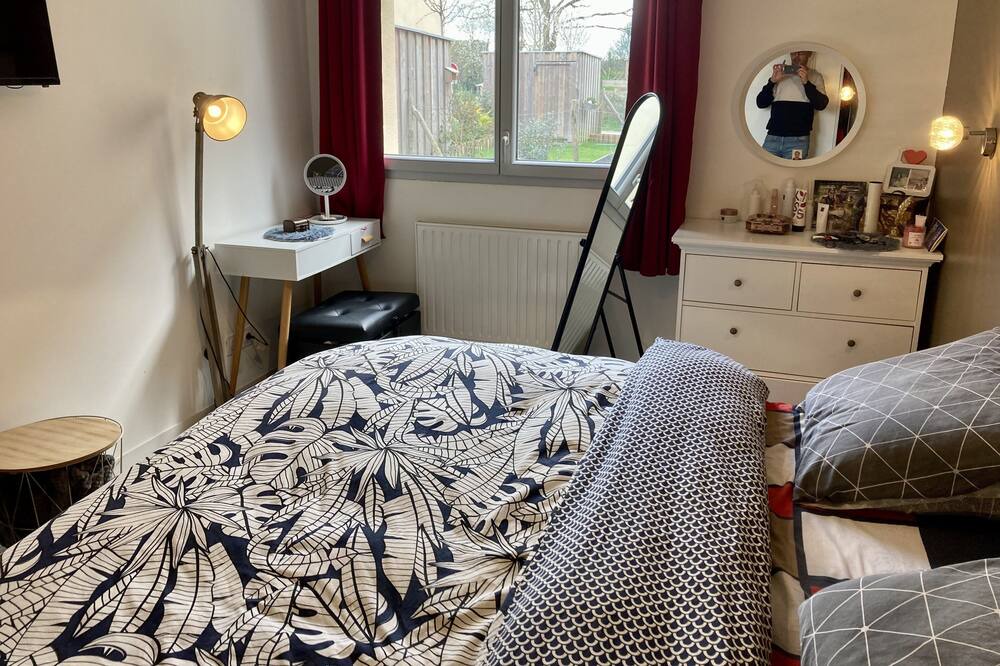 Photo of Bedroom in Bourg Pelousiere