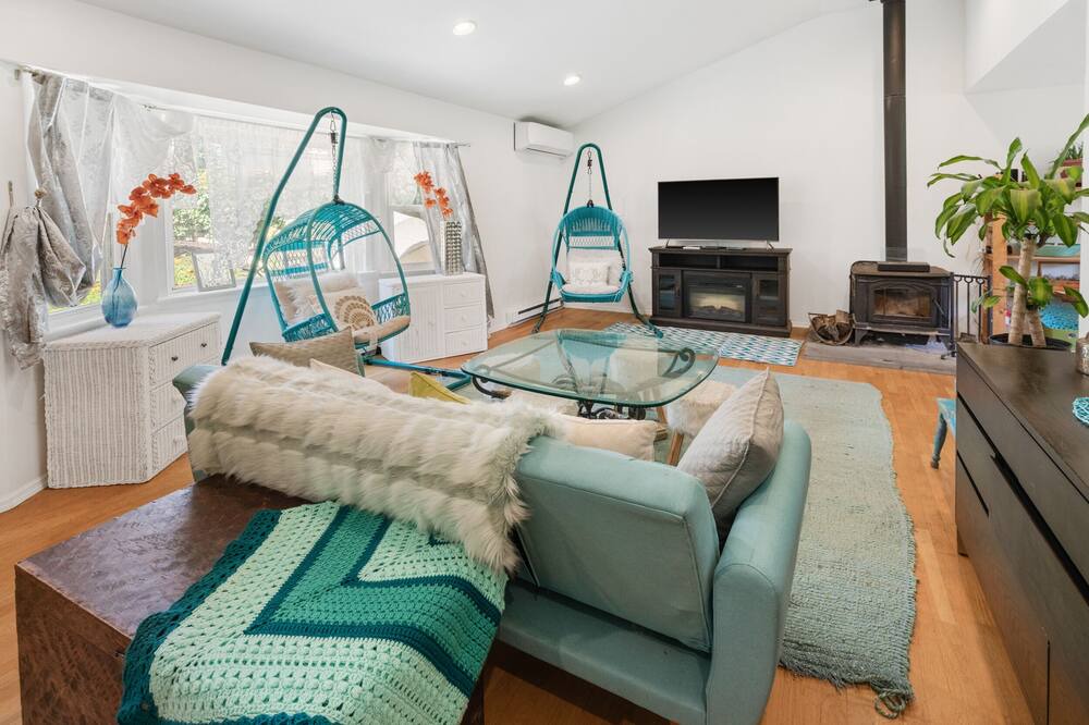 Photo of Livingroom in Mastic Beach