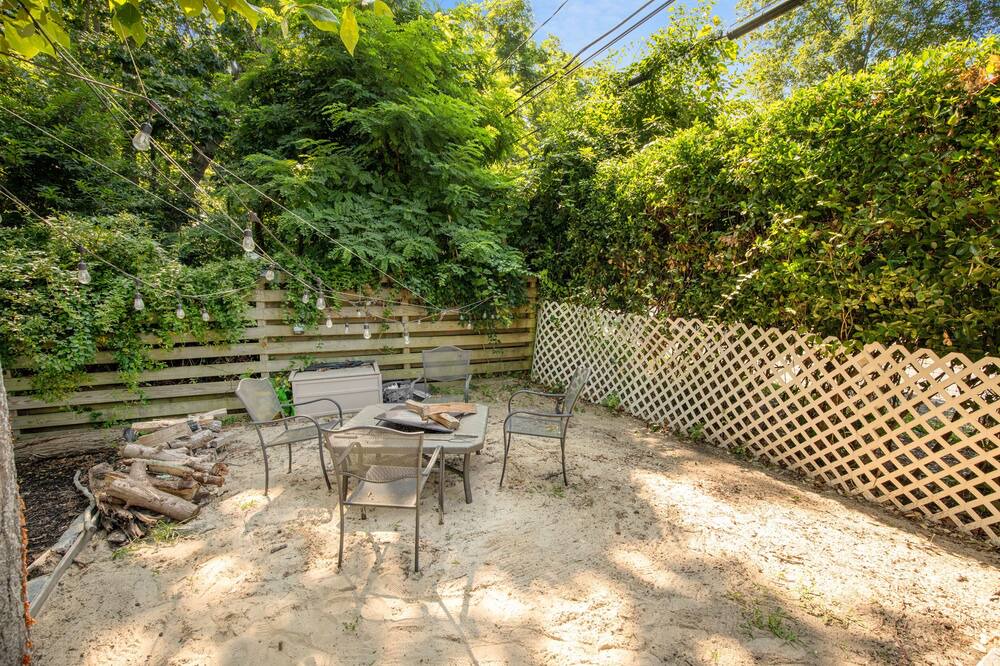 Photo of Patio Balcony in Mastic Beach