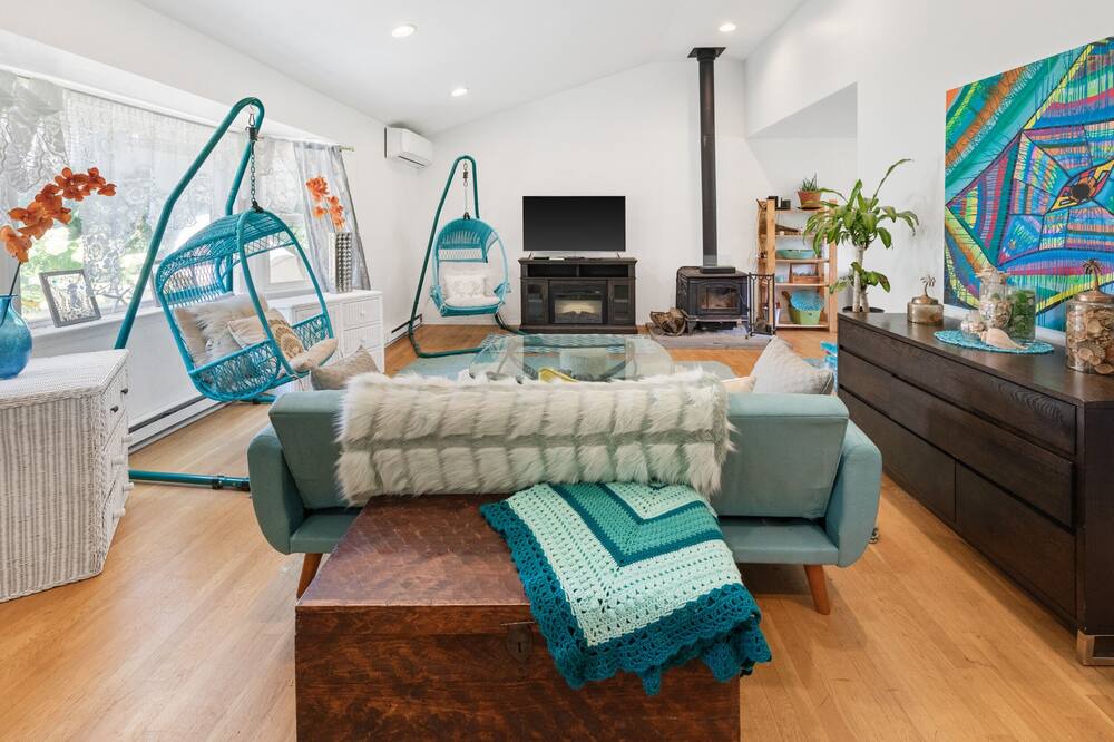 Photo of Livingroom in Mastic Beach