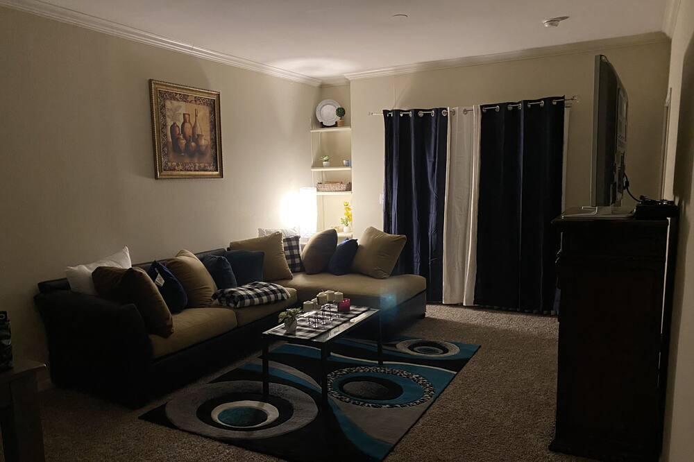 Photo of Livingroom in Atascocita