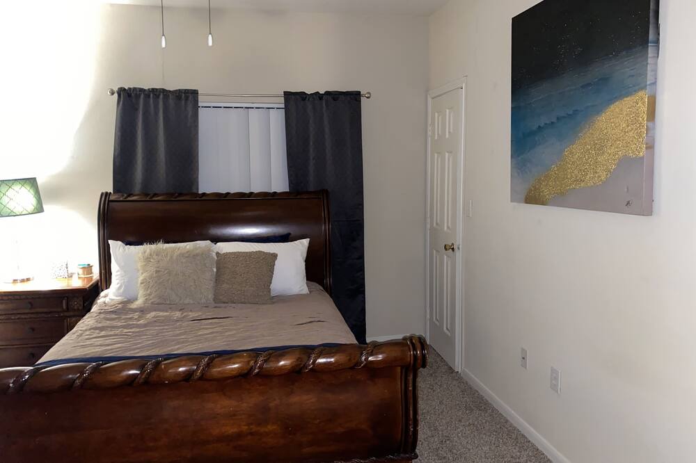 Photo of Bedroom in Atascocita