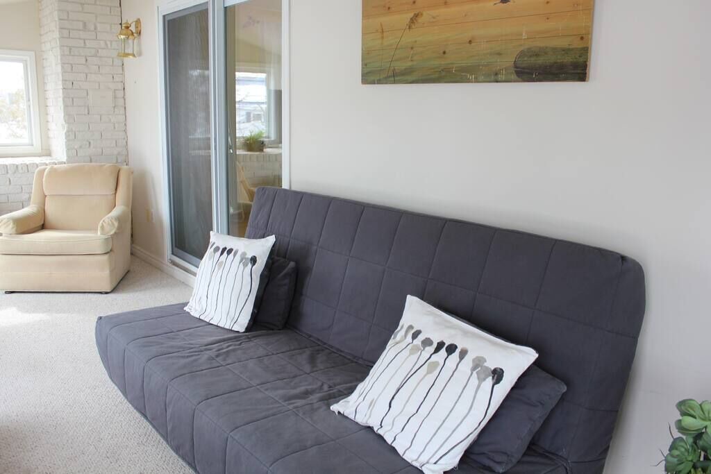 Photo of Livingroom in Prince Edward