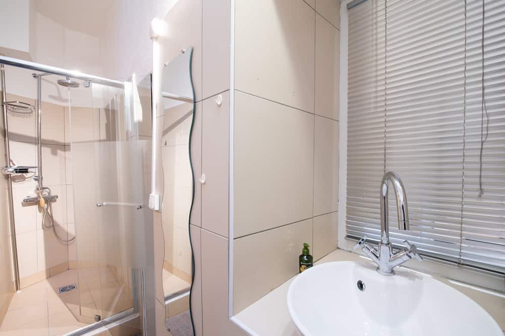 Photo of Bathroom in Ceret