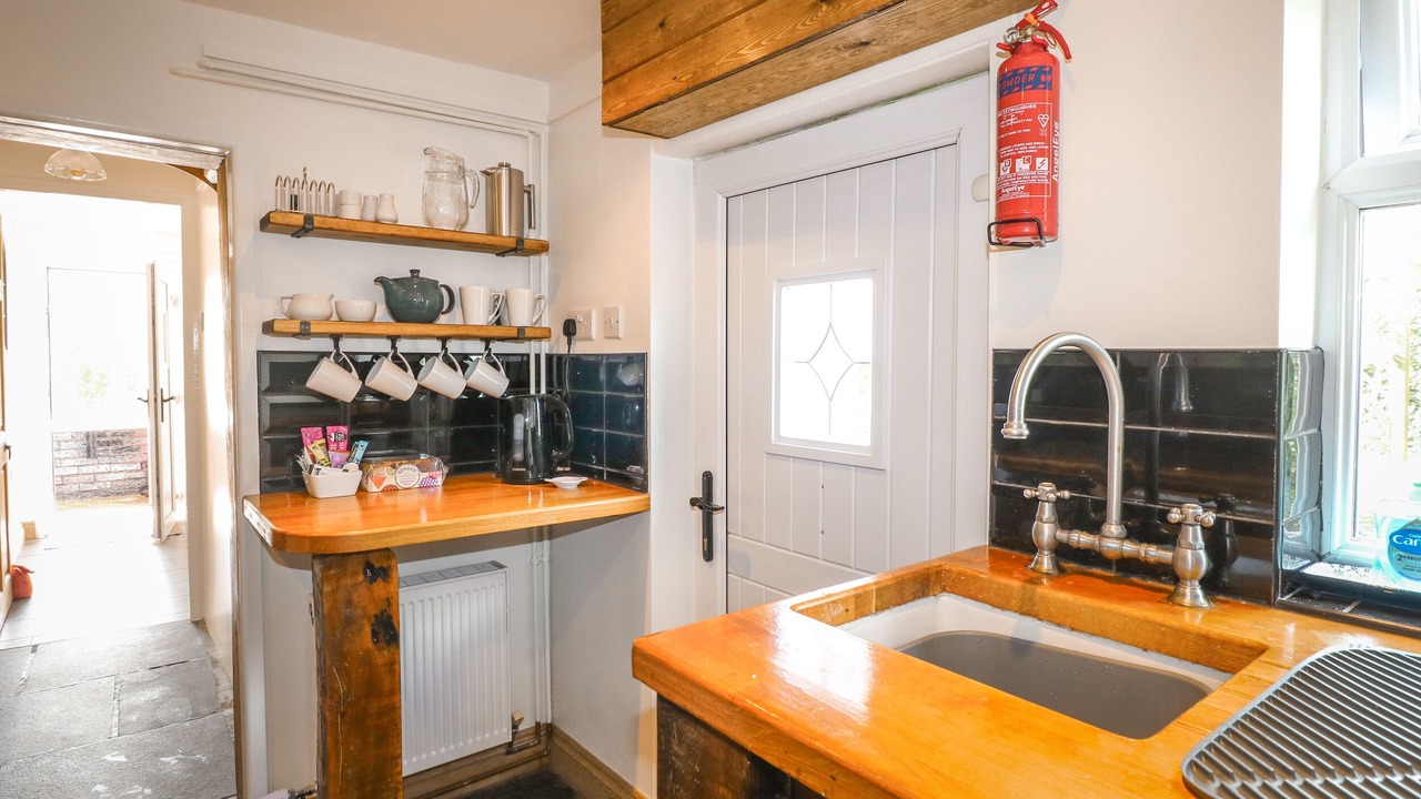 Photo of Kitchen in Doveridge