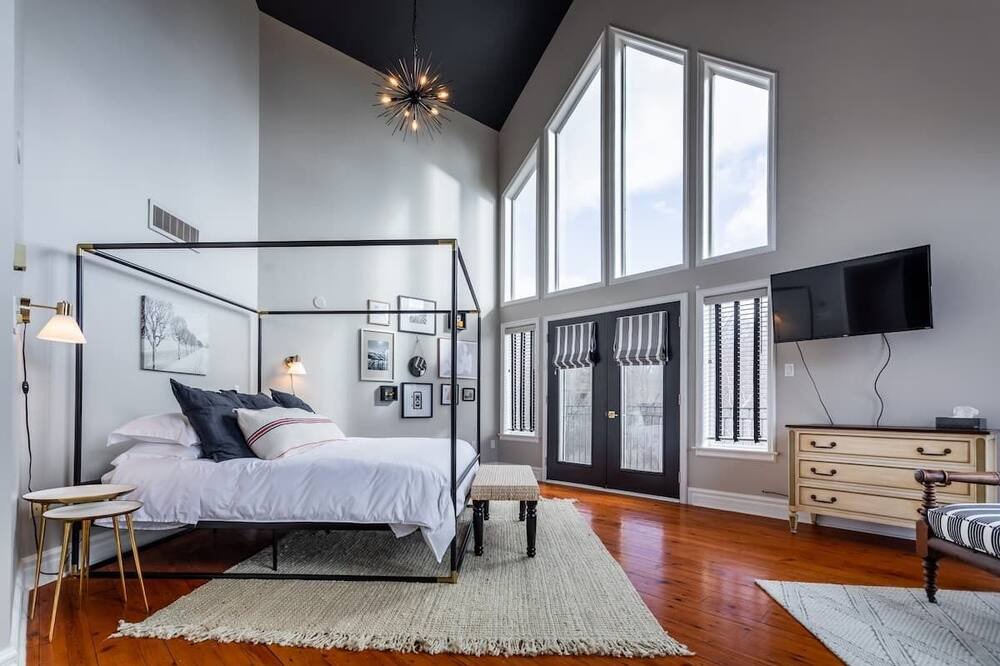 Photo of Bedroom in Waupoos