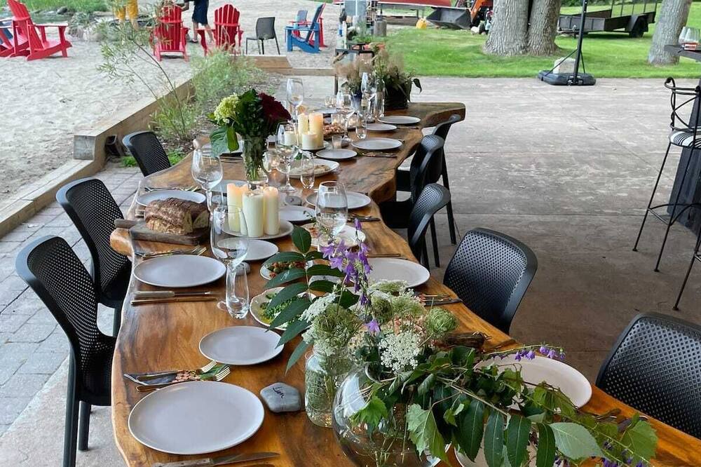 Photo of Patio Balcony in Waupoos