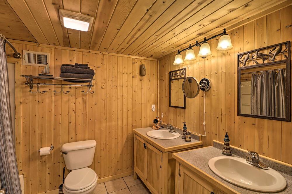 Photo of Bathroom in Edgemont