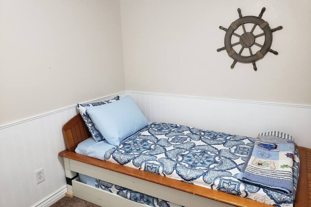 Photo of Bedroom in Orem