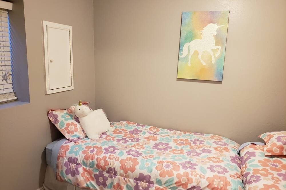 Photo of Bedroom in Orem