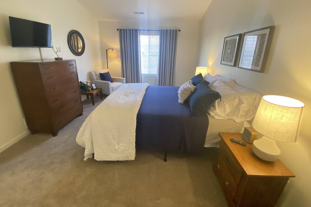 Photo of Bedroom in Loves Park