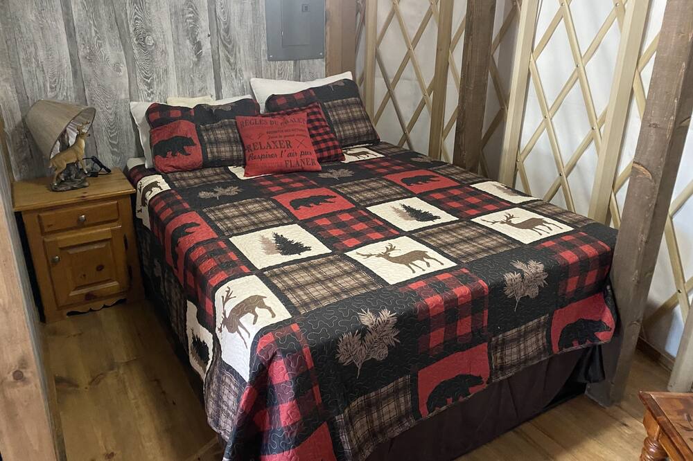 Photo of Bedroom in Notre-Dame-de-la-Merci