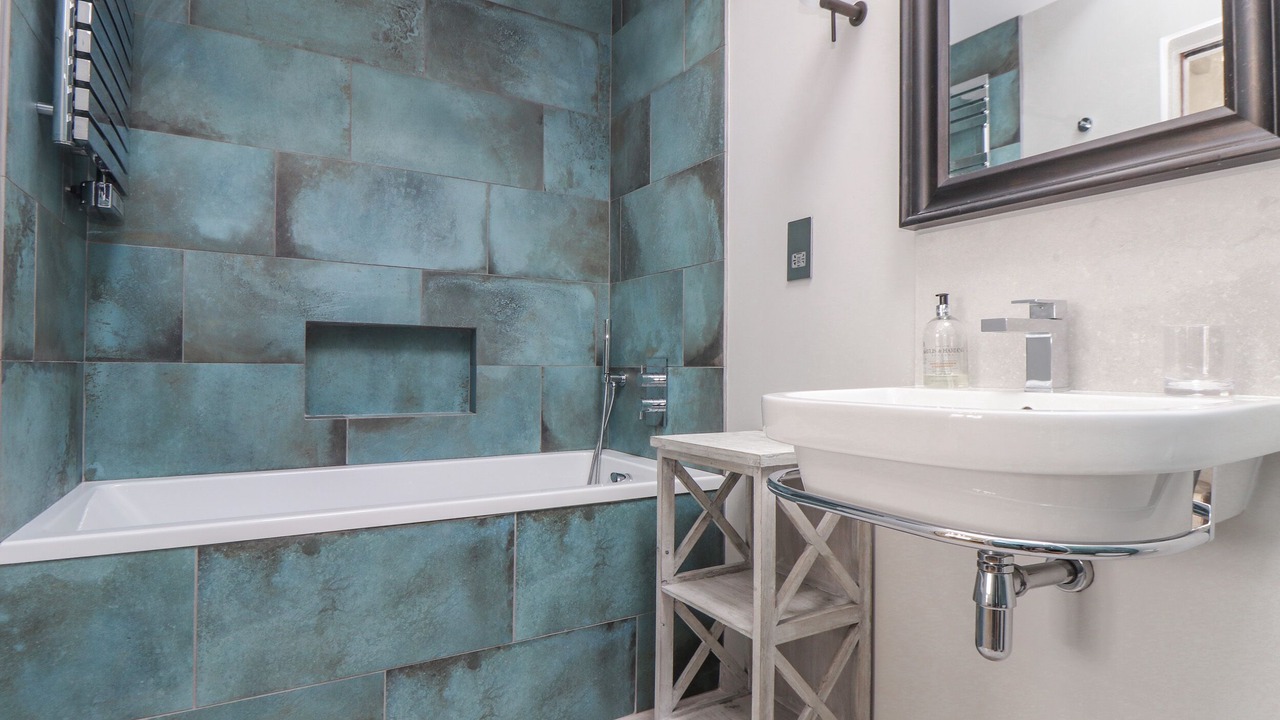 Photo of Bathroom in Helford