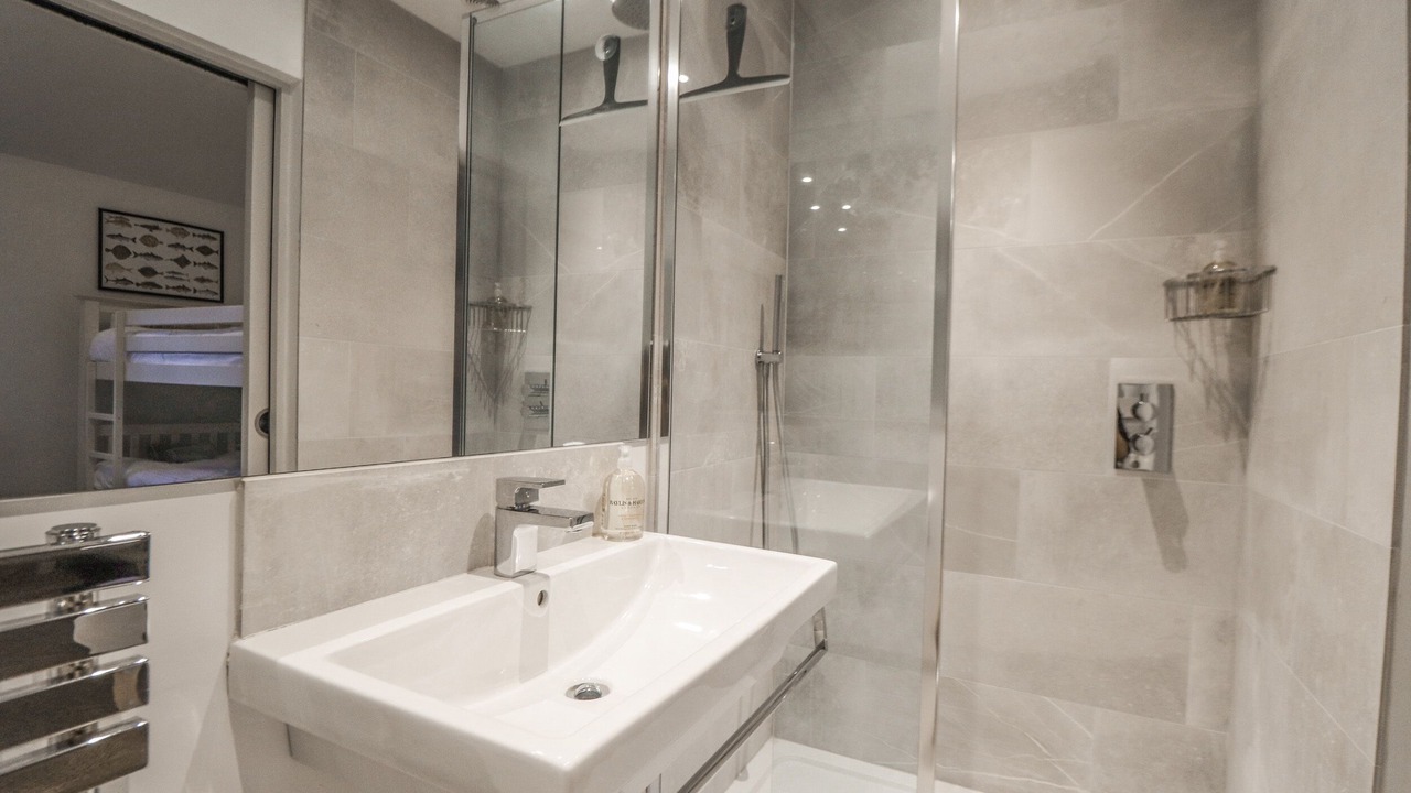 Photo of Bathroom in Helford