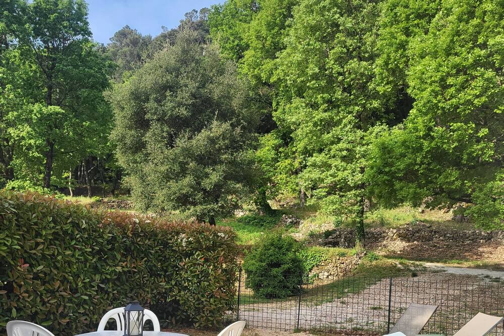 Photo of Patio Balcony in La Roquebrussanne