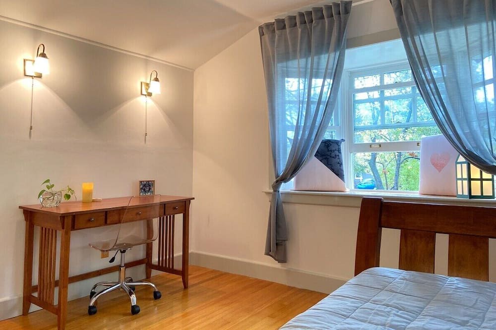 Photo of Others in Overlook