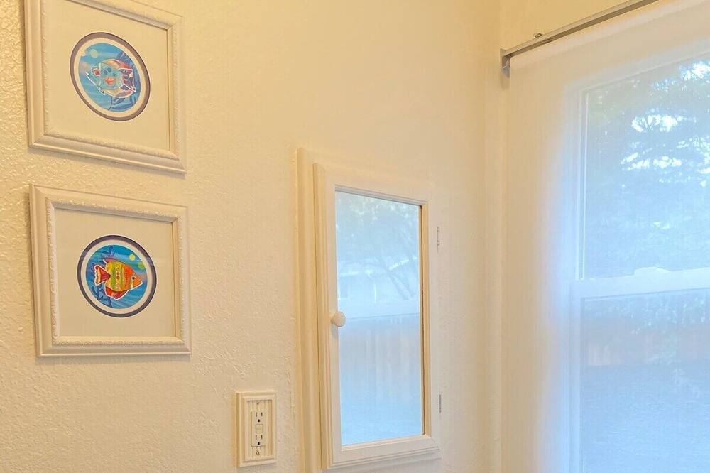 Photo of Bathroom in Overlook