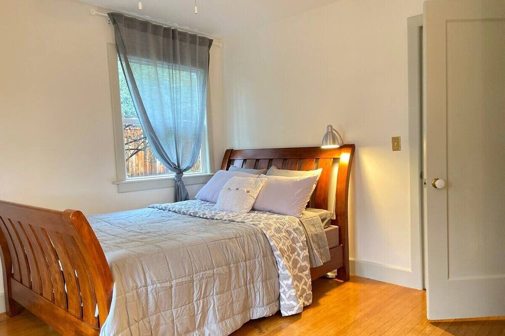 Photo of Others in Overlook