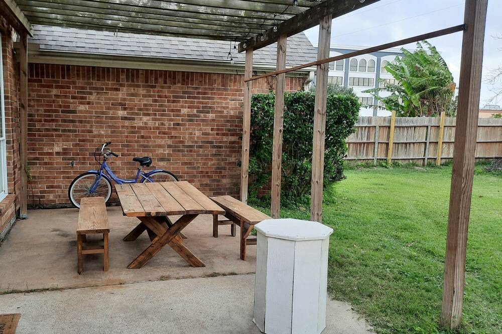 Photo of Patio Balcony in Pearland