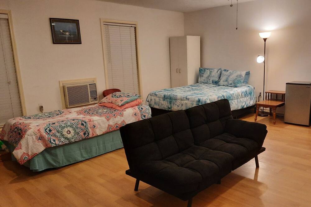 Photo of Bedroom in Pearland